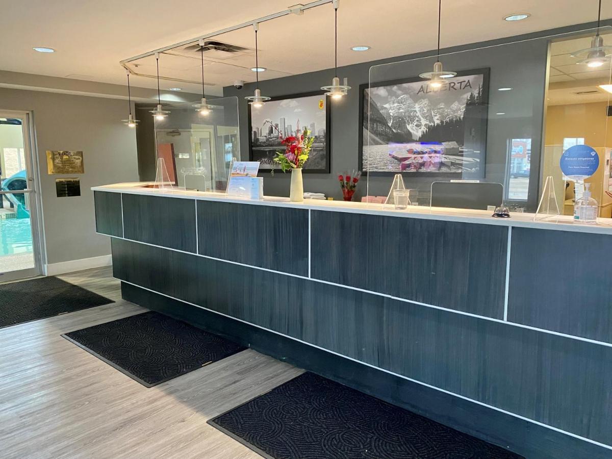 Super 8 By Wyndham South Hotel