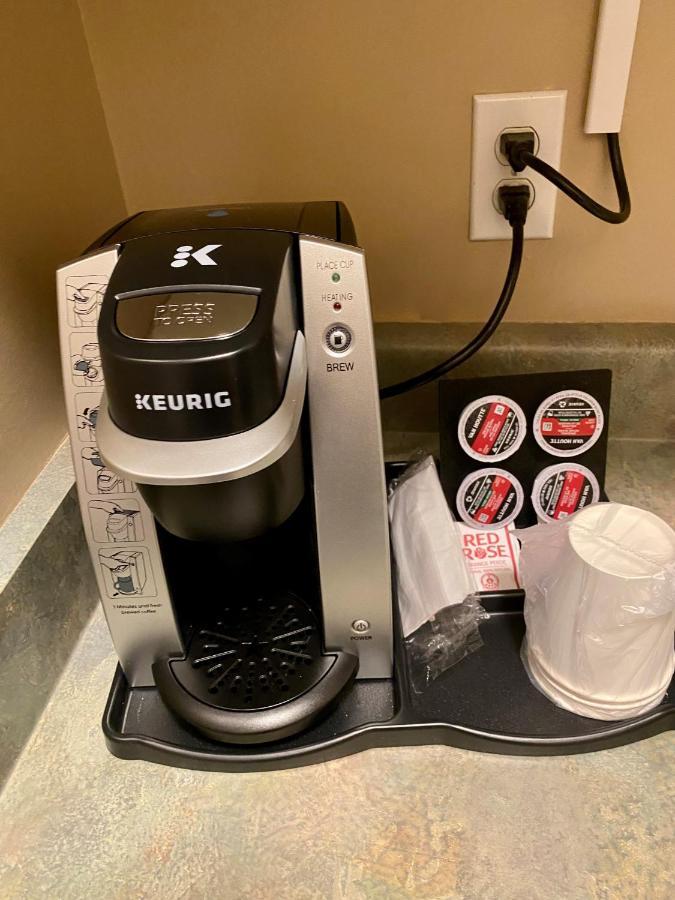 Hotel Super 8 By Wyndham South 2*