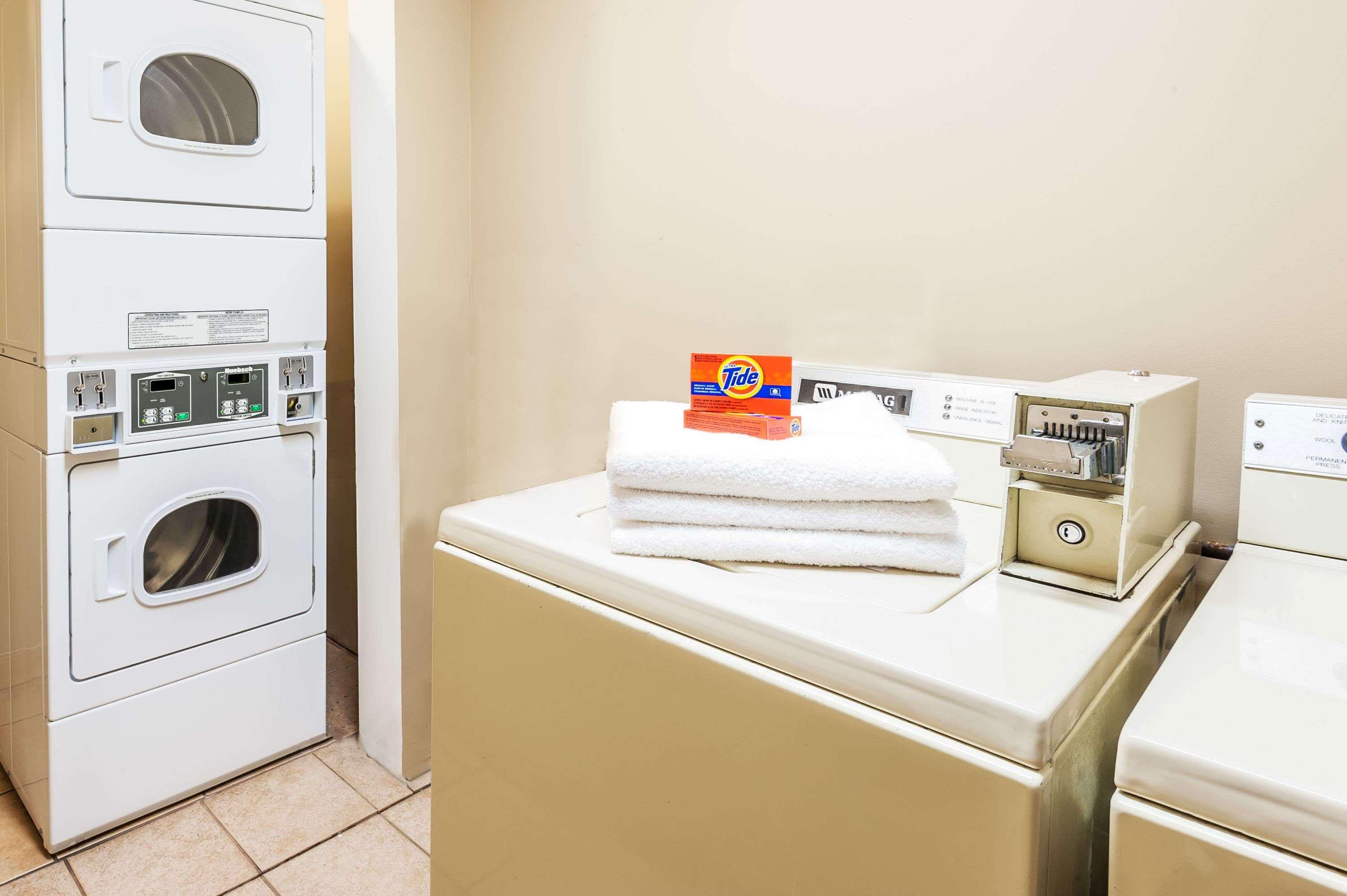 Hotel Super 8 By Wyndham South 2*