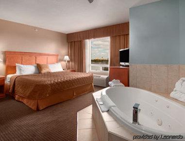 Super 8 By Wyndham South Edmonton