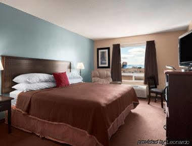 Super 8 By Wyndham South Edmonton