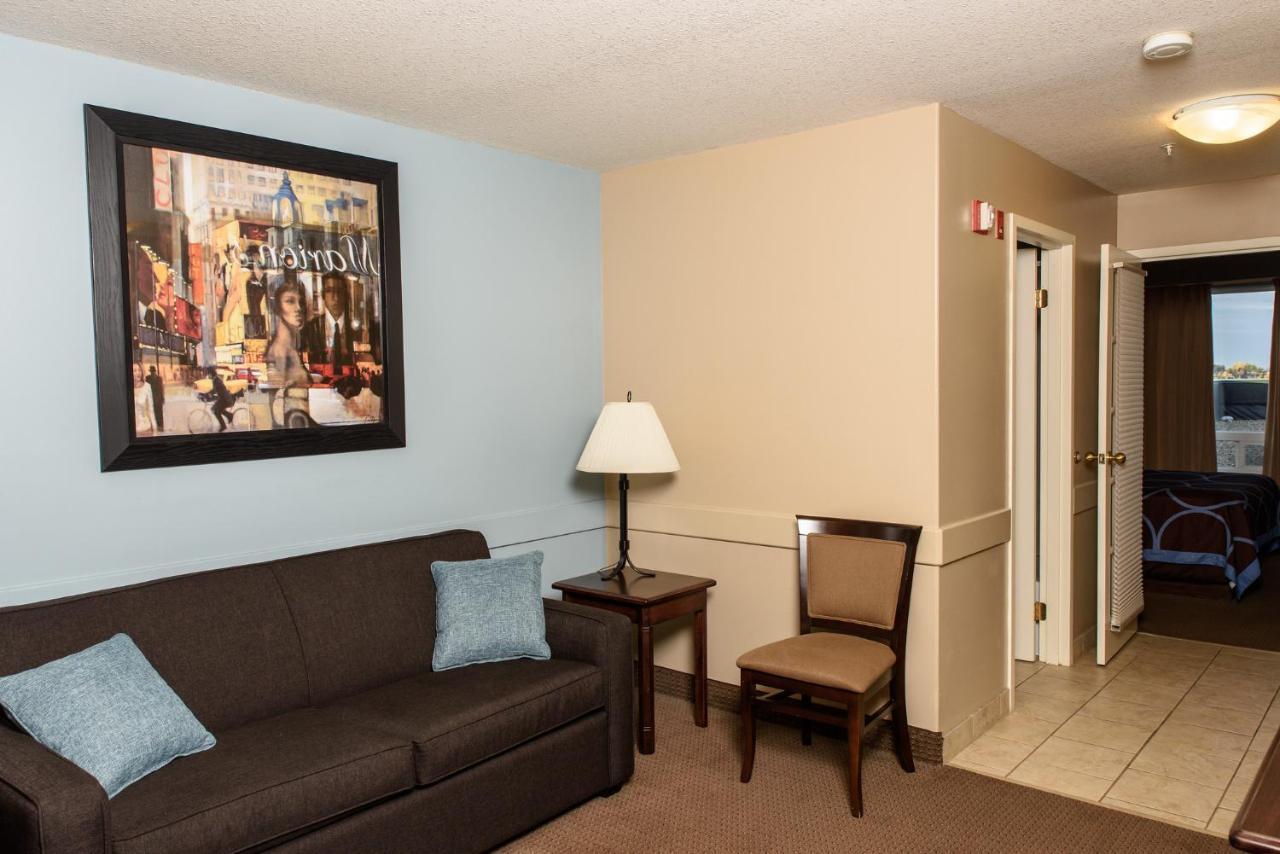Super 8 By Wyndham South Hotel 2*