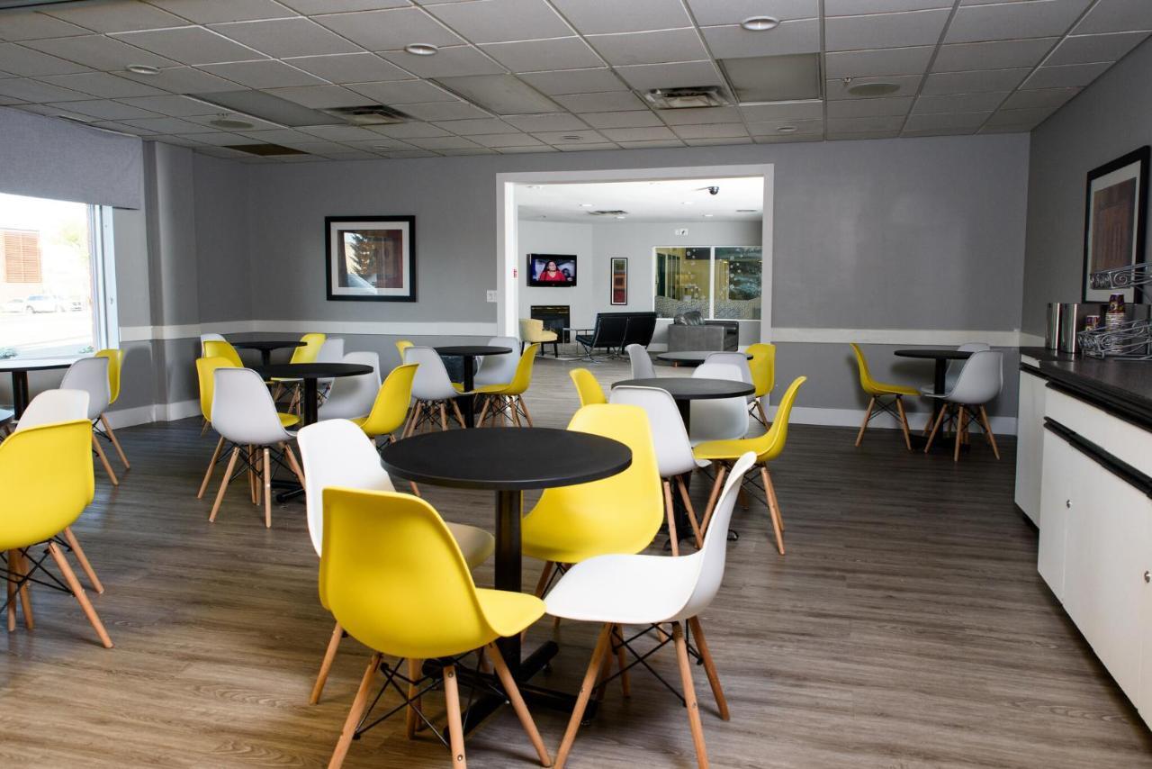Hotel Super 8 By Wyndham South Edmonton